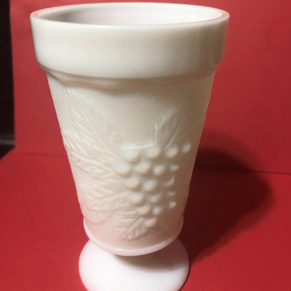 Vintage milkglas goblet grape pattern - Picture 2 of 2